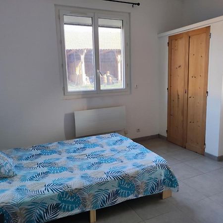 Appartement Dans Partie De Mas En Camargue Arles Ngoại thất bức ảnh